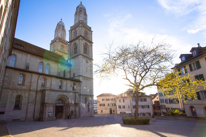 Explore Zurich in 60 Minutes With a Local - Tour Overview