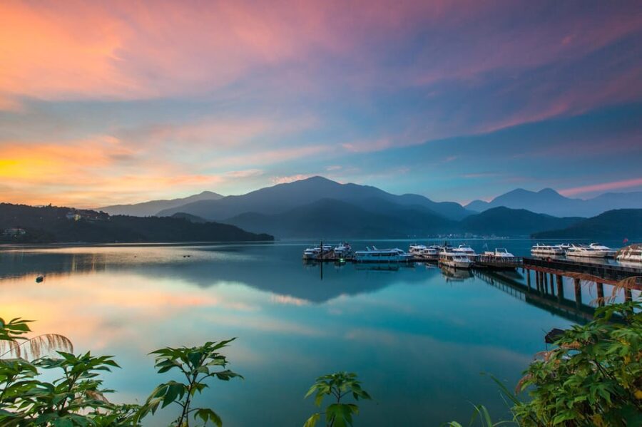🛥️ Private 1 Day Sun Moon Lake Escape Tour From Taipei - Tour Overview