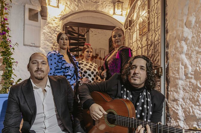 Flamenco Show in Cueva Los Amayas