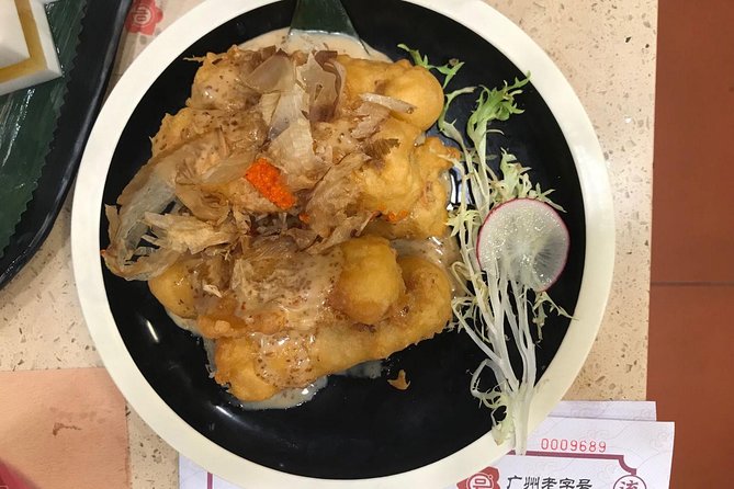 Foodies Tour In The Old Town of Guangzhou
