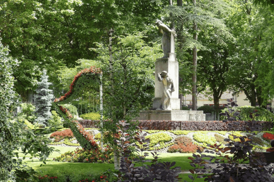 France: Excursion From Lyon to Vienne by Train