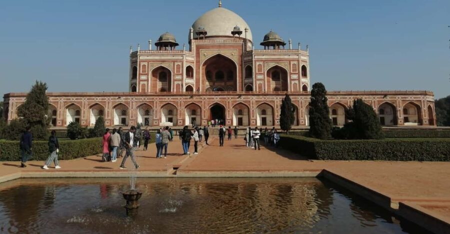 From Agra: Same Day Delhi Tour With AC Car