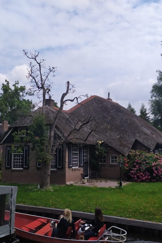 From Amsterdam: Private Tour to Giethoorn