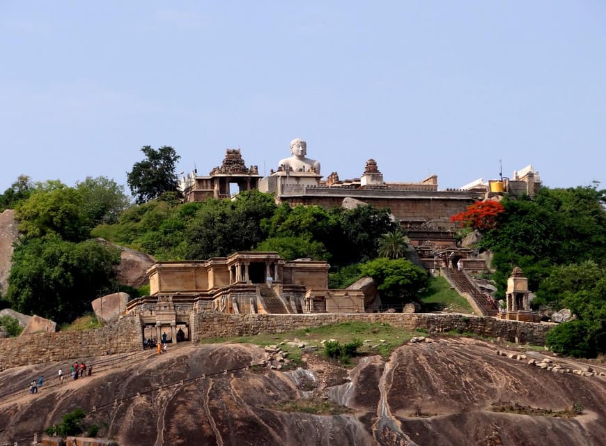 From Bengaluru: Private Tour Sravanbelgola, Belur & Halebidu