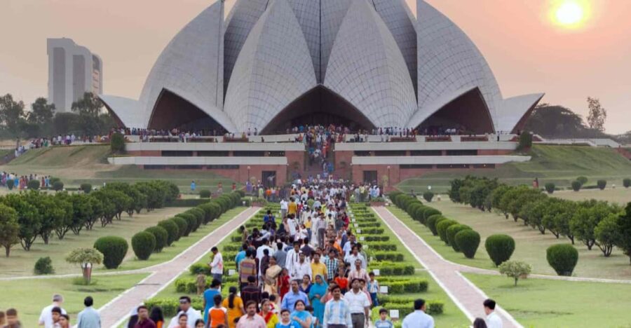 From Delhi: 3-Days Private Golden Triangle Tour by AC Car