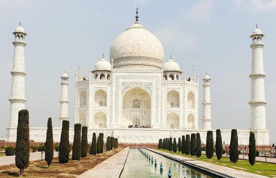 From Delhi: Elephant and Taj Mahal Private Tour By Car