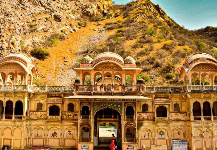 From Delhi : Jaipur Tour With Galta Ji Temple(Monkey Temple)