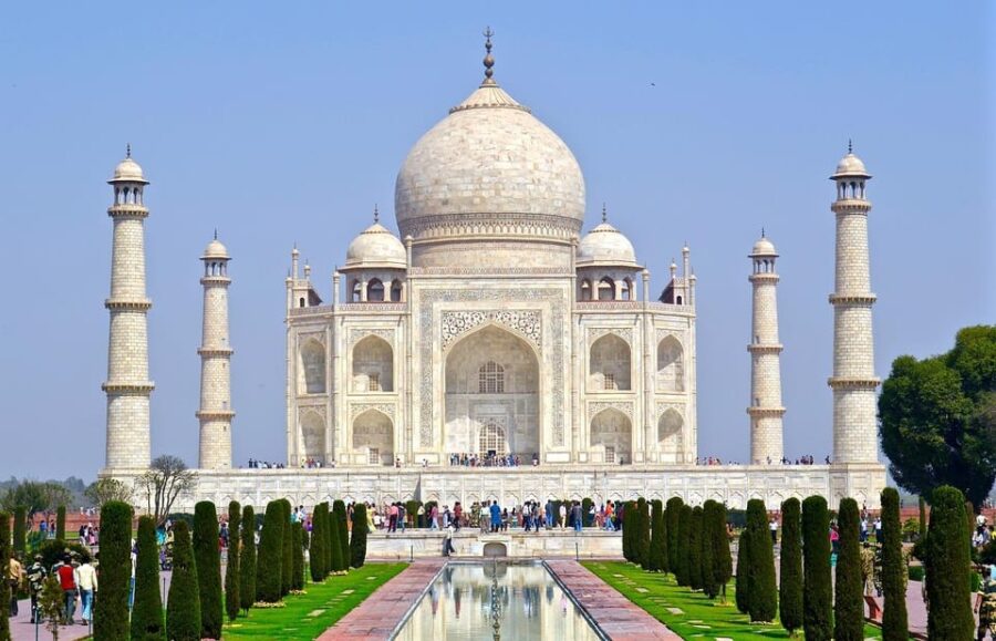 From Delhi: Overnight Agra With Fatehpur Sikri, Luxury Tour