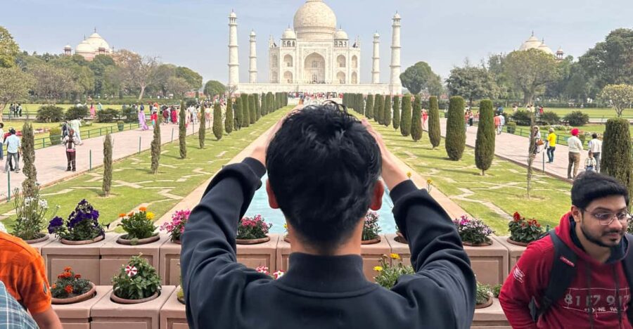From Delhi: Private Agra Car Tour With Meals