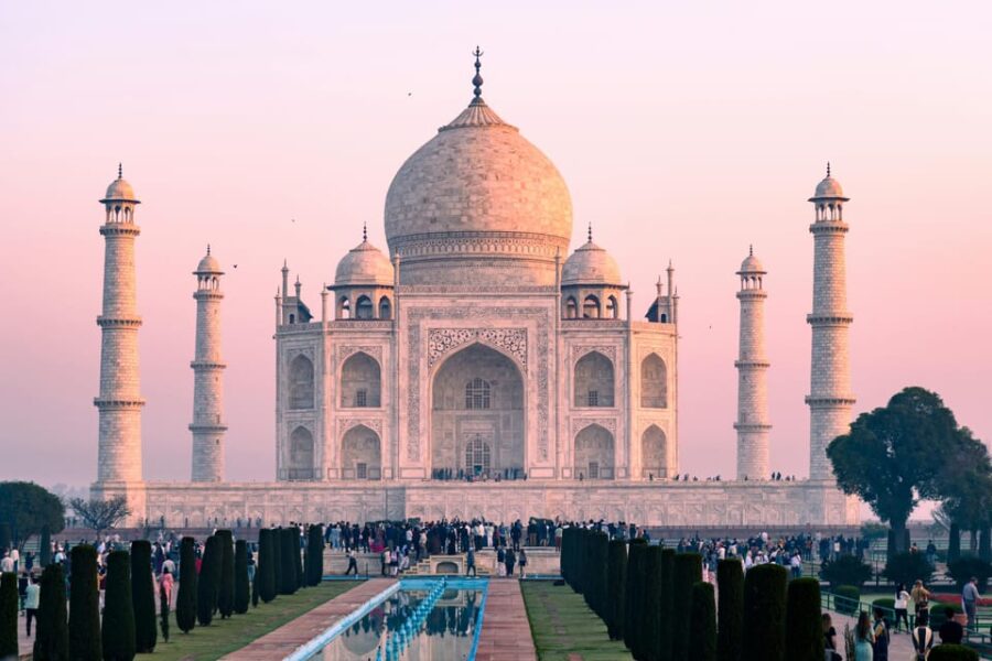 From Delhi: Private Taj Mahal and Agra Tour by Express Train