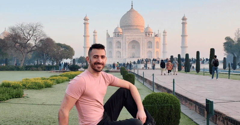 From Delhi: Taj Mahal, Agra Fort, and Baby Taj Tour by Car