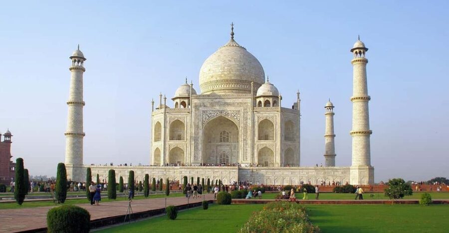 From Delhi: Taj Mahal and Agra Fort Tour By Super-Fast Train