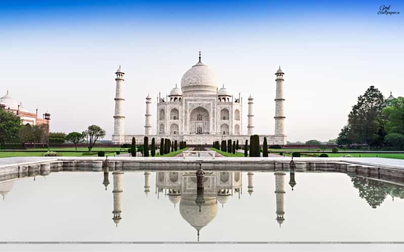 From Delhi: Taj Mahal and Agra Tour By Superfast Train