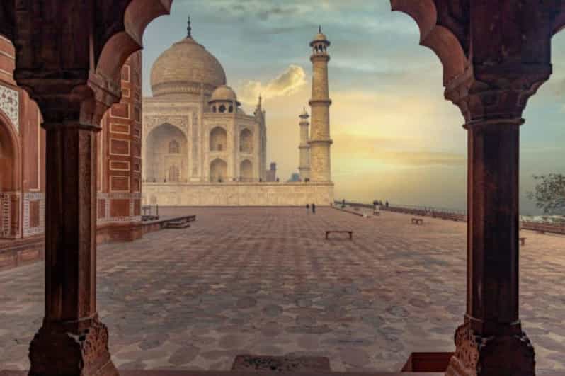 From Delhi: Taj Mahal Sunrise & Agra Day Tour With Transfers