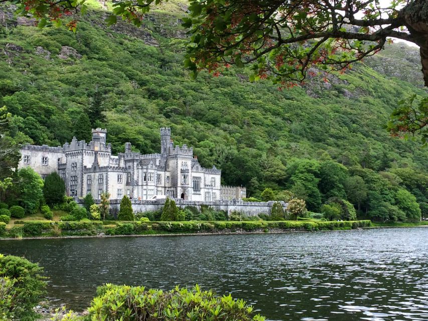 From Galway: Connemara & Kylemore Abbey Full-Day Guided Tour