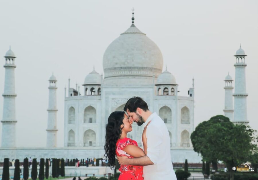 From Jaipur: Private Sunrise Taj Mahal and Agra Fort Tour