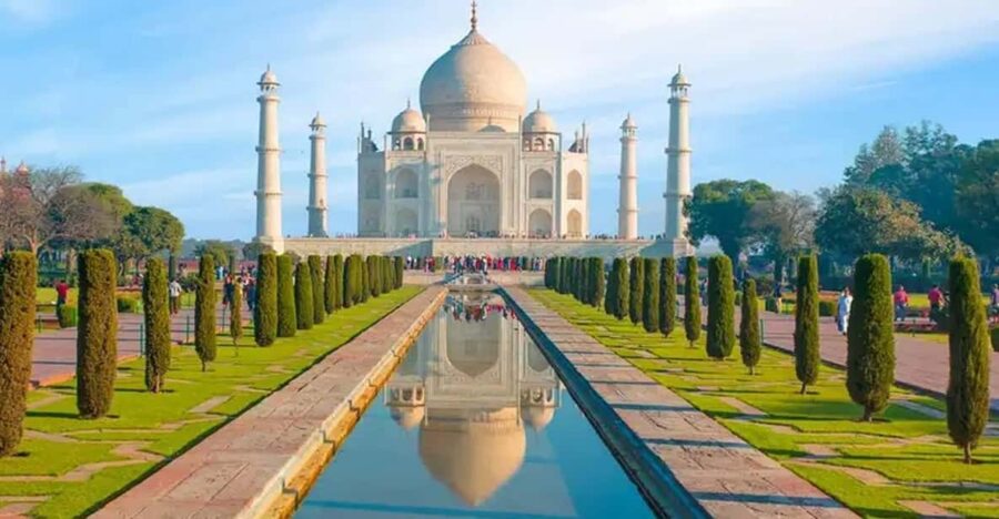 From Jaipur : Private Taj Mahal Tour by Car