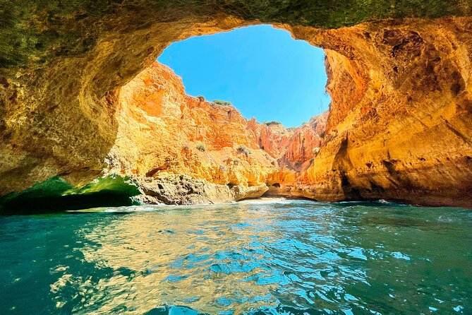 From Portimão to Paradise 60 Minutes Sunrise Tour - Discovering Portimãos Coastal Gems
