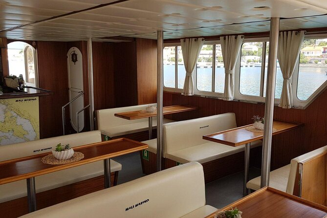 From Split: Blue Lagoon and 3 Islands Fish Picnic Boat Tour
