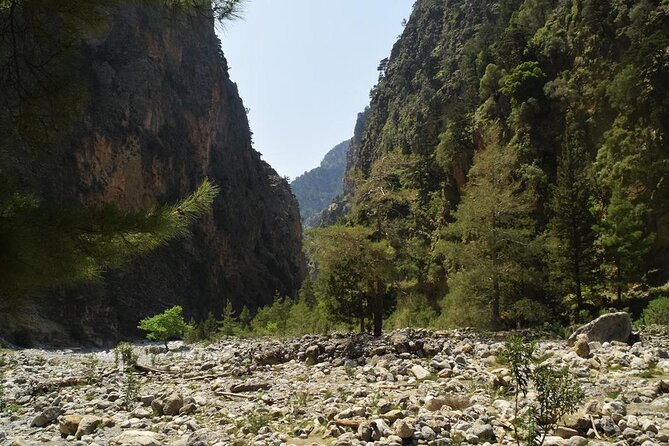 Full-Day Beginners Hiking Route Tour to Samaria Gorge