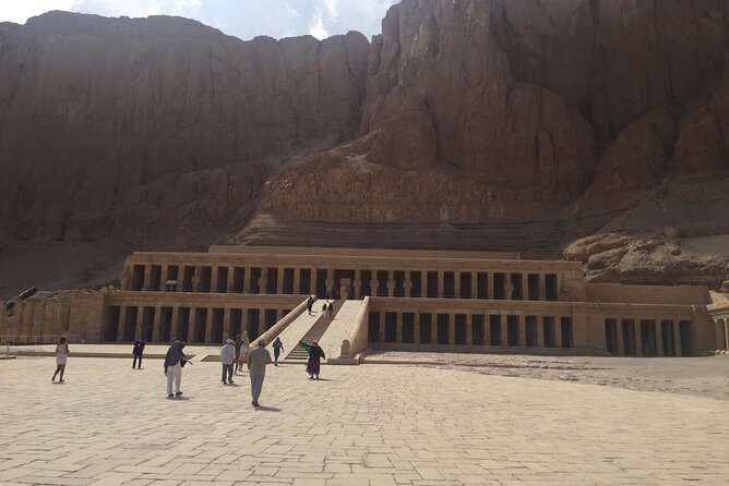 Full Day in Luxor From Cairo With Privet Guide by Domestic Flight