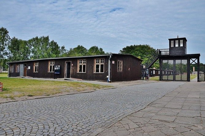 Full-Day Private Guided Tour to Stutthof Concentration Camp and Malbork Castle