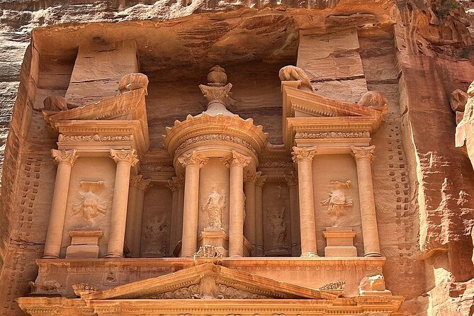 Full-Day Private Tour in Petra and Wadi Rum From Aqaba