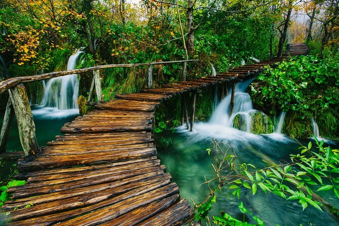 Full Day Private Tour in Plitvice Lakes and Rastoke From Zagreb