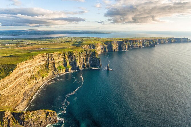 Full Day Private Tour to The Cliffs of Moher, Bunratty Castle