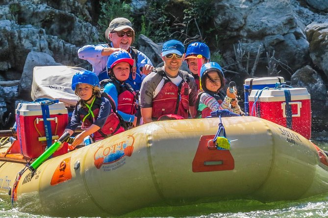 Full-Day Rogue River Hellgate Canyon Raft Tour