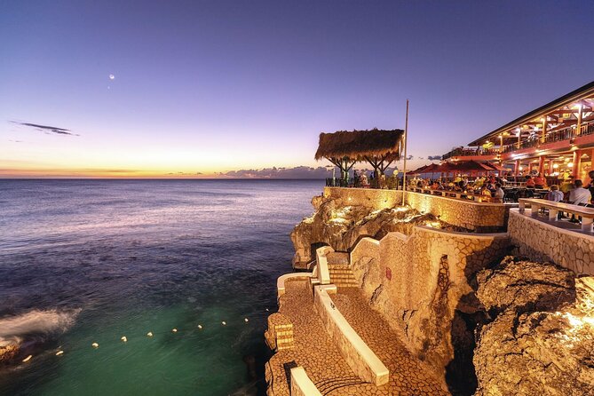 Full Day Seven Miles Beach and Ricks Café Incl. Entrance Fees
