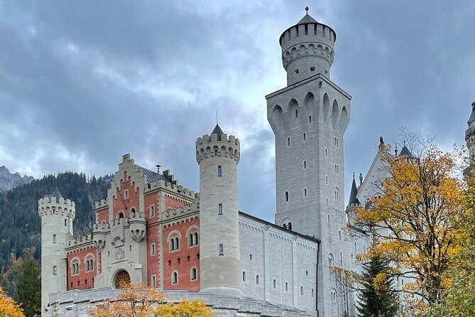 Full Day Small Group Tour in Neuschwanstein From Innsbruck