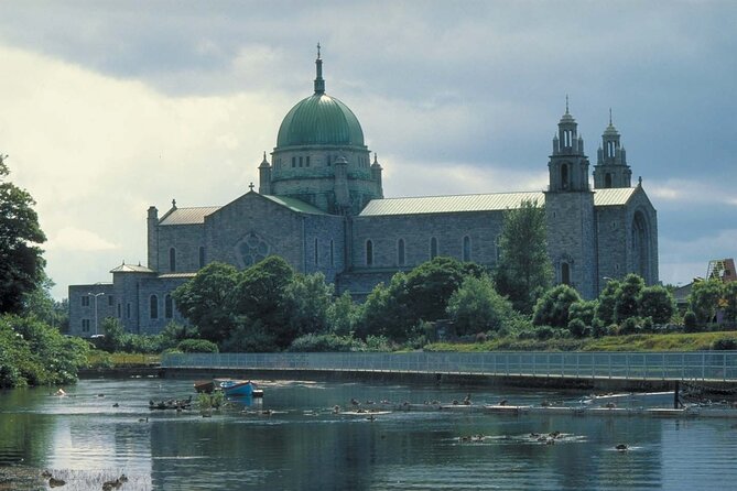 Galway Top Highlights and Claddagh Village Walking Tour