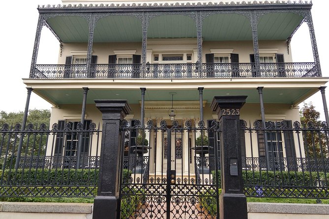 Garden District Walking Tour