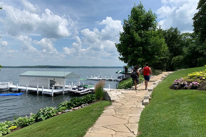 Geneva Lake Shore Path Tour Review