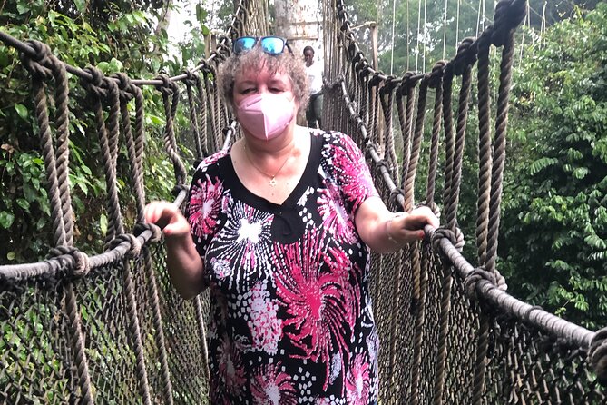 Ghana Private Historic Tour Through Castles and Nature