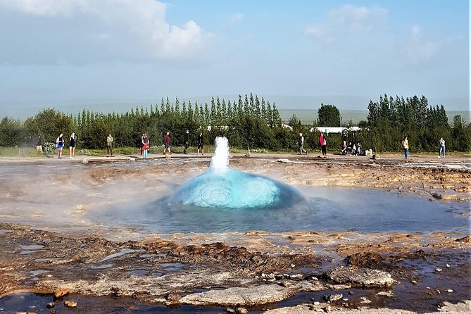Golden Circle Private Day Tour – up to 9 Passengers