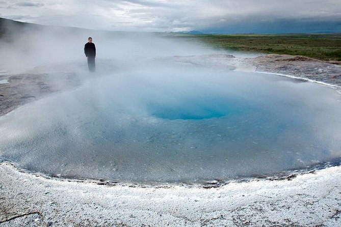Golden Circle Tour and Evening Northern Lights Cruise From Reykjavik - Tour Overview