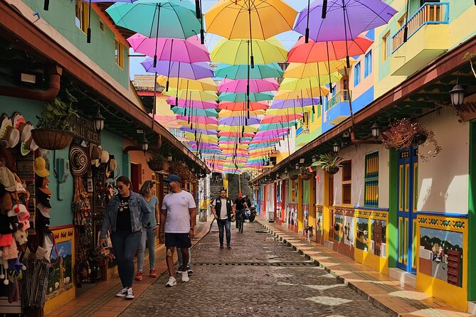 Guatapé Tour and Dam Boat Tour From Medellín - Inclusions and Exclusions