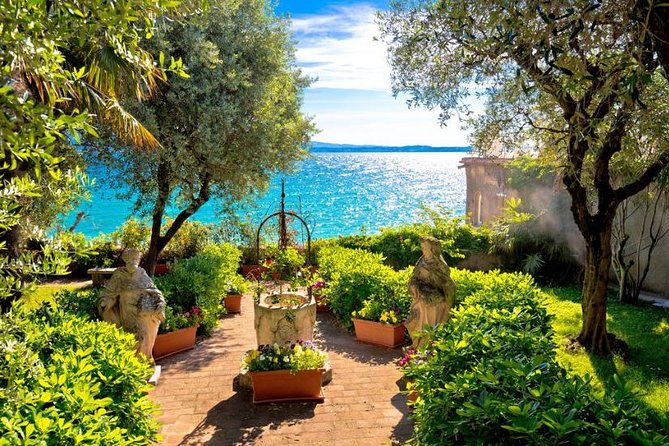 Guided Tour in Sirmione With Motorboat Tour