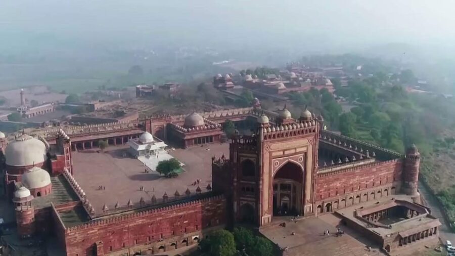 Guided Tour of Taj Mahal, Agra Fort and Fatehpur Sikri