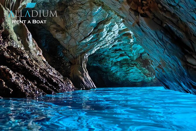 Half Day 3 Island Group Speedboat Tour From Makarska