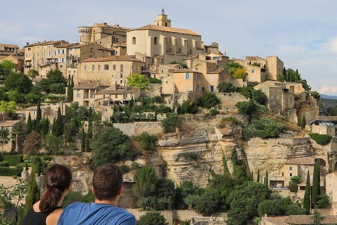 Half Day Hilltop Villages of Luberon Tour From Avignon