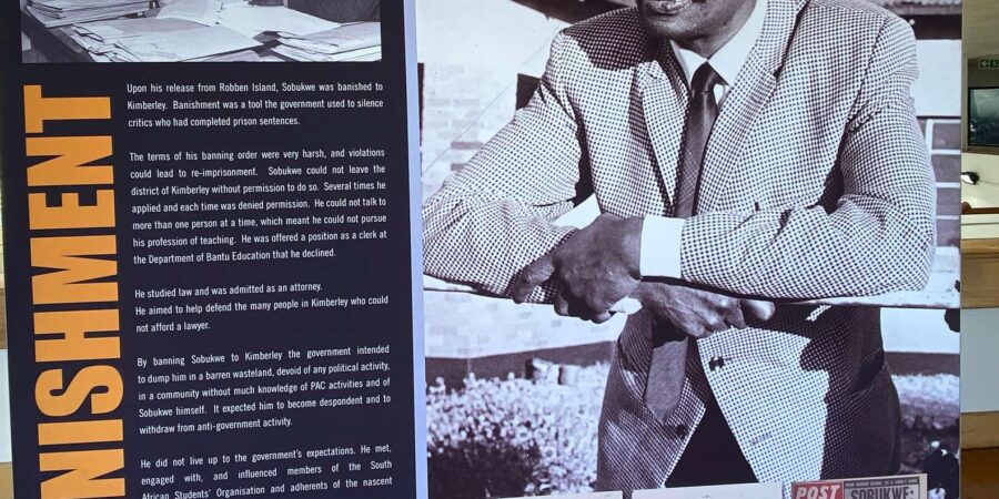 Half Day Tour to Robben Island With Pre-Booked Ticket