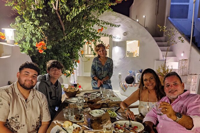 Half-Day Traditional Micro Restaurant in Santorini