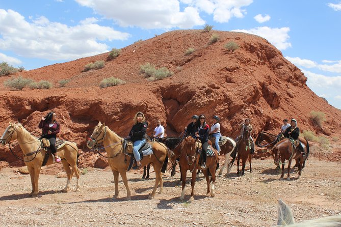 Horseback Riding With BBQ Lunch in Las Vegas