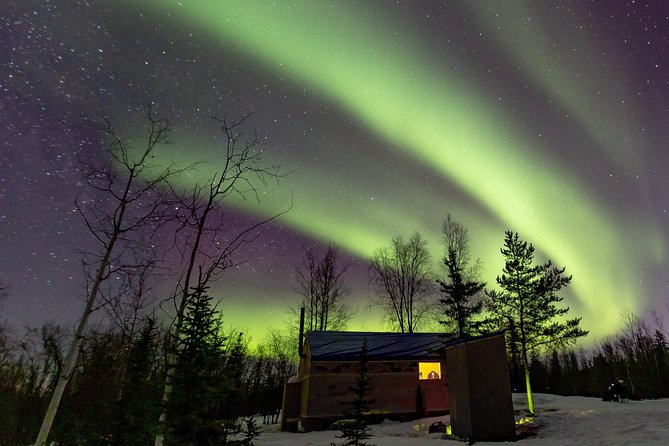 Intimate Aurora Tours Cozy Cabin Bucket List