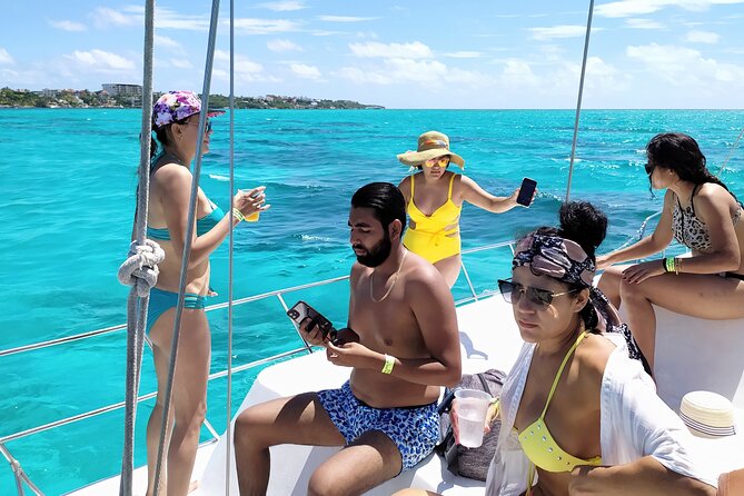 Isla Mujeres Catamaran Tour With Snorkeling at Musa, Buffet Lunch & Open Bar