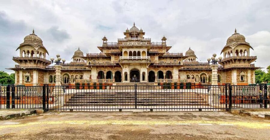 Jaipur: Full-Day Sightseeing Tour by Car With Guide