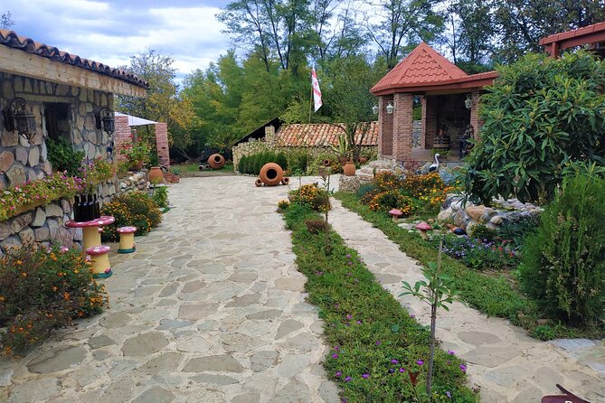 Kakheti Wine Tour With 20+ Wine Tastings & Qvevri Masterclass